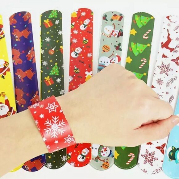 CHRISTMAS SNAP BRACELETS, 4 pieces - Picture 1 of 3